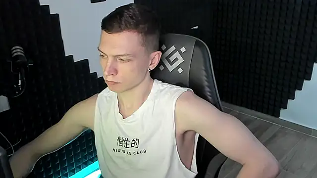 More than friend online show from June 3, 2:18 pm