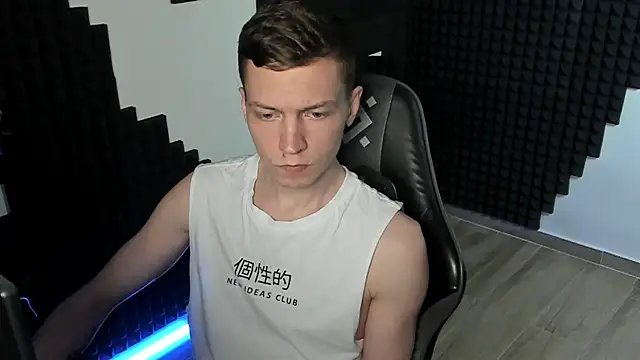 More than friend online show from June 19, 4:57 pm