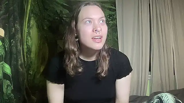 Snapshot of mo0ngoddess chatting on March 16, 4:52 am mo0ngoddess online show from March 16, 4:52 am