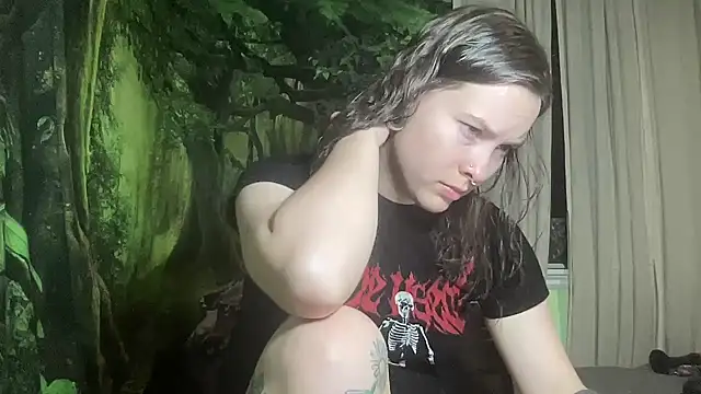 mo0ngoddess online show from February 1, 4:33 am