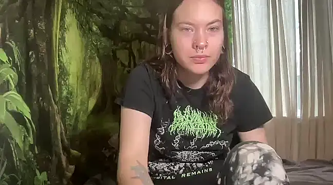 Snapshot of mo0ngoddess chatting on February 27, 12:14 am mo0ngoddess online show from February 27, 12:14 am