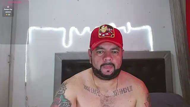 Snapshot of perverseveteranmanxxx chatting on November 26, 2:06 pm perverseveteranmanxxx online show from November 26, 2:06 pm