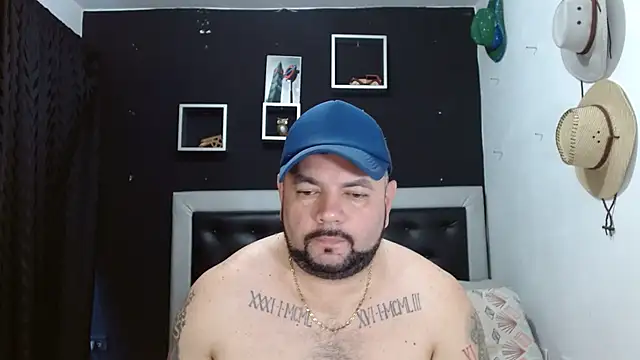 Snapshot of perverseveteranmanxxx chatting on February 20, 1:08 pm perverseveteranmanxxx online show from February 20, 1:08 pm
