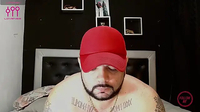 Snapshot of perverseveteranmanxxx chatting on March 21, 9:34 pm perverseveteranmanxxx online show from March 21, 9:34 pm