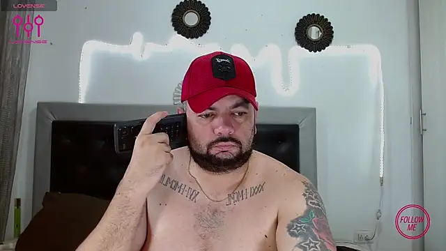 Snapshot of perverseveteranmanxxx chatting on September 10, 1:54 pm perverseveteranmanxxx online show from September 10, 1:54 pm