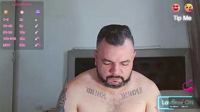 Snapshot of perverseveteranmanxxx chatting on June 14, 3:46 pm perverseveteranmanxxx online show from June 14, 3:46 pm