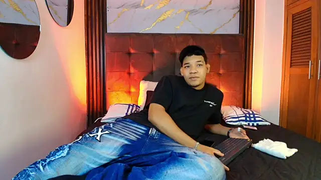 bick jhonn online show from May 12, 7:31 pm