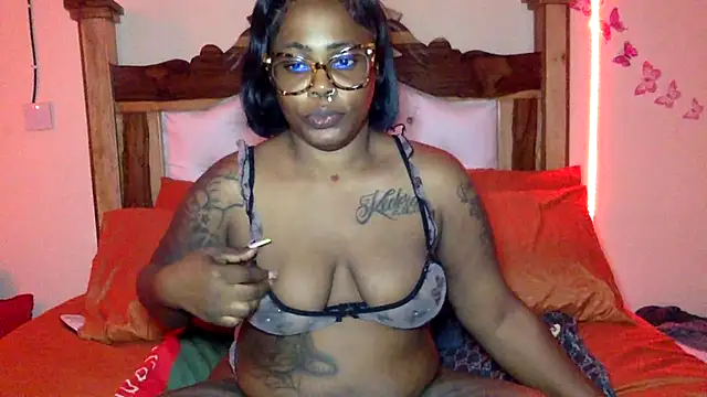 creamyamber online show from March 18, 1:35 pm