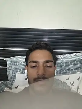 skinnybigdic online show from August 3, 5:52 pm