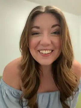 libbylaguna online show from June 17, 3:06 am