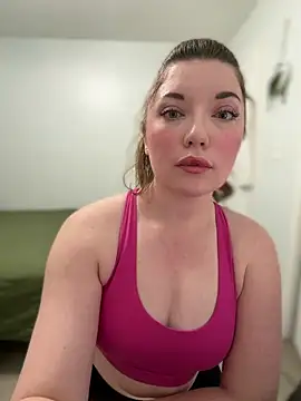 libbylaguna online show from May 28, 6:03 pm