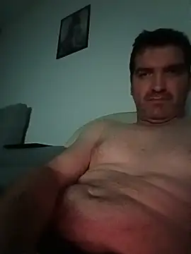 Snapshot of oncle33 chatting on May 22, 9:02 pm oncle33 online show from May 22, 9:02 pm