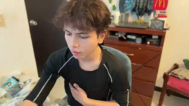 DanteSaint online show from May 17, 11:27 pm