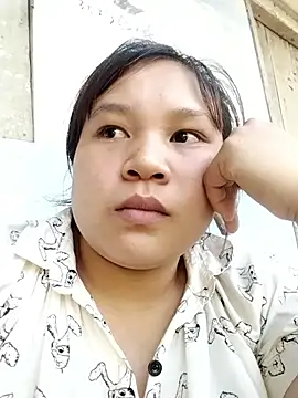 lybaby11 online show from May 17, 8:47 am