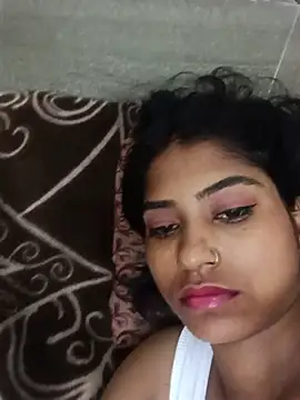 Snapshot of Rani-8788 chatting on July 6, 8:22 pm Rani-8788 online show from July 6, 8:22 pm