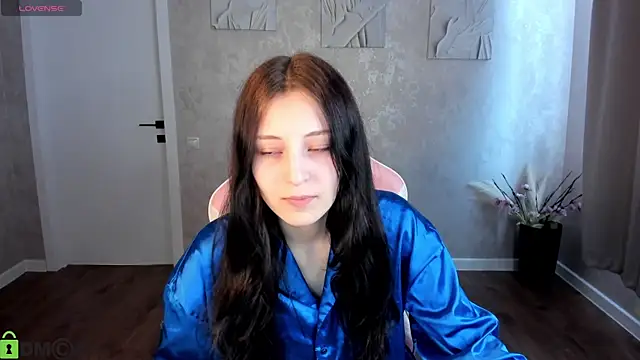 Snapshot of Tracey_Gill chatting on June 1, 1:17 am Tracey Gill online show from June 1, 1:17 am