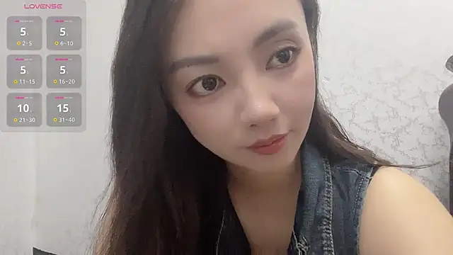 Lily88  online show from May 12, 7:38 am