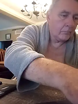 Snapshot of edje59a chatting on September 25, 6:19 am edje59a online show from September 25, 6:19 am