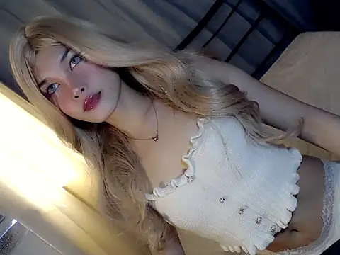 Lily holly online show from May 30, 1:12 am