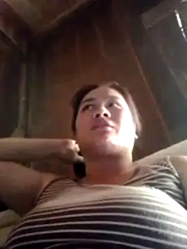 Snapshot of Blowjob0100 chatting on July 18, 5:05 am Blowjob0100 online show from July 18, 5:05 am
