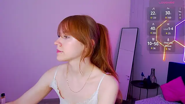 Snapshot of Angel_Fleur chatting on June 15, 1:28 am Angel Fleur online show from June 15, 1:28 am