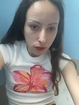 Snapshot of babydollbby chatting on July 15, 7:15 am babydollbby online show from July 15, 7:15 am