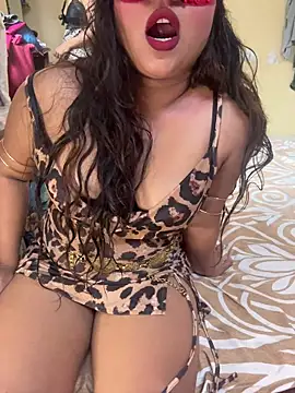 SlutrySiren online show from June 27, 10:32 am