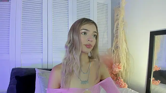 akemi   online show from May 29, 3:18 pm