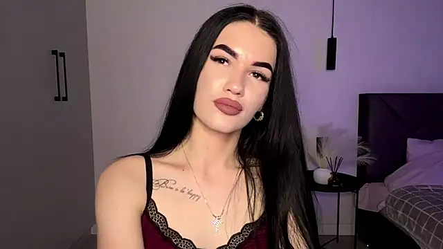 Snapshot of KarieEgge chatting on June 3, 3:06 pm KarieEgge online show from June 3, 3:06 pm