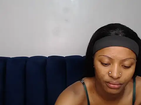 Youngling05 online show from June 26, 6:19 am