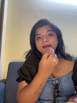 Snapshot of Kitttooo chatting on July 18, 11:35 pm Kitttooo online show from July 18, 11:35 pm