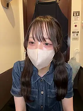 Snapshot of mirudayo4545 chatting on June 7, 9:47 am mirudayo4545 online show from June 7, 9:47 am