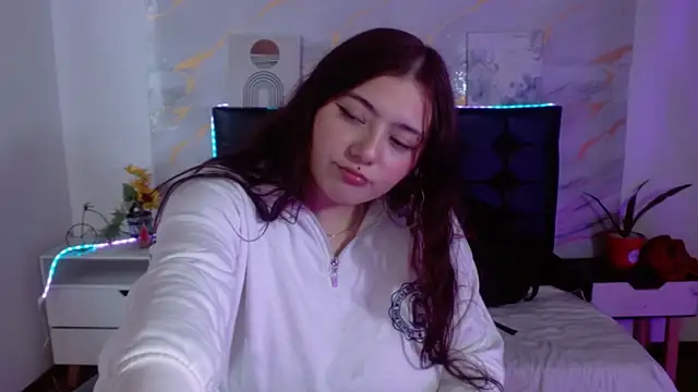 Lizeth bigboob online show from May 14, 12:24 pm