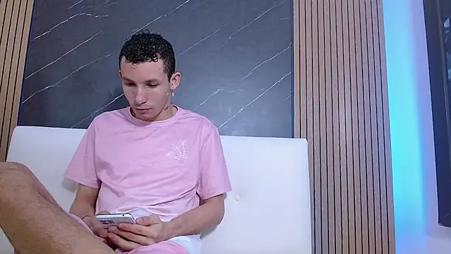 Isak Berekoa online show from May 29, 3:12 am