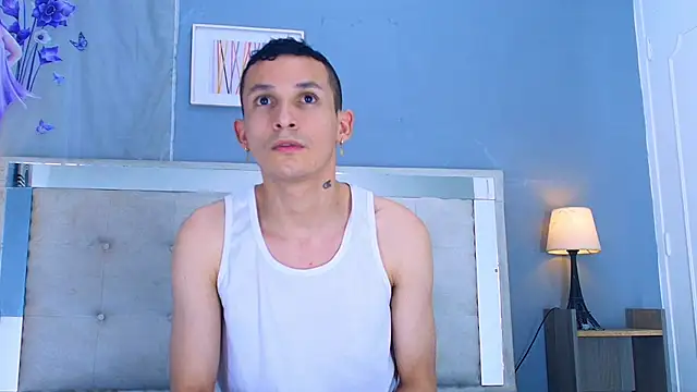 Isak Berekoa online show from May 11, 7:33 pm