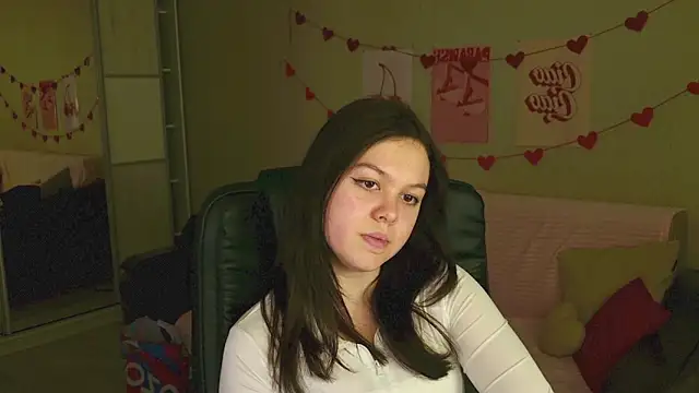 DelarySong online show from May 17, 8:53 pm