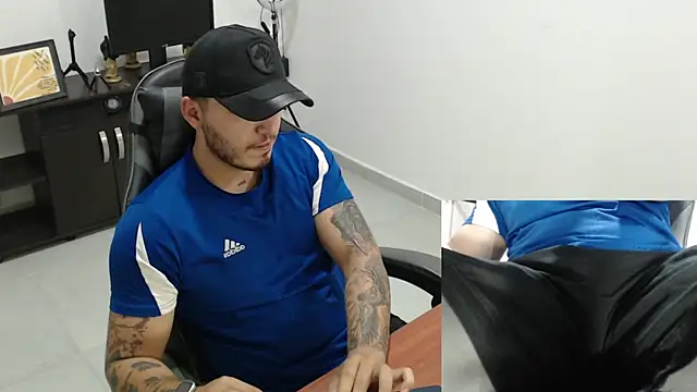 Thiago 420 online show from June 26, 10:59 pm
