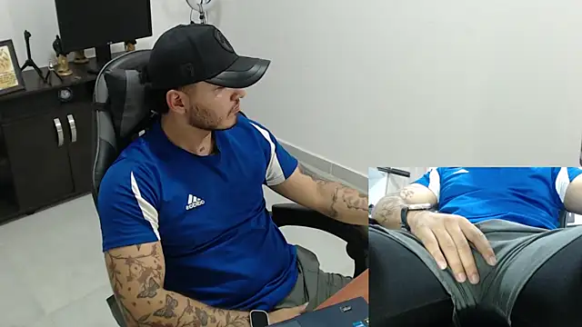 Thiago 420 online show from June 25, 11:10 pm