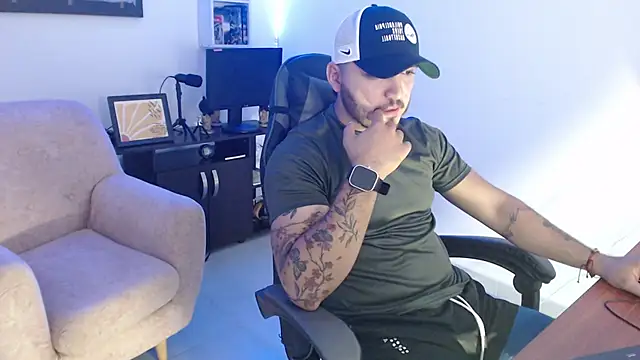 Thiago 420 online show from May 20, 11:24 pm