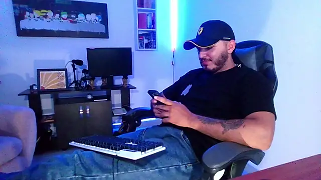 Thiago 420 online show from May 15, 11:58 pm
