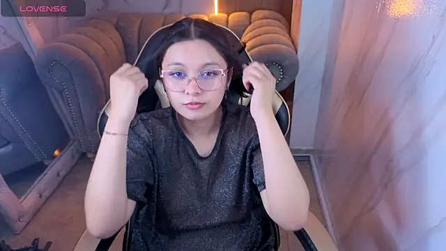 HoneyDoll tf online show from June 26, 3:40 pm