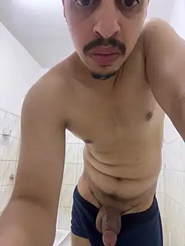 Snapshot of Yassin_ksa chatting on June 14, 5:47 pm Yassin ksa online show from June 14, 5:47 pm