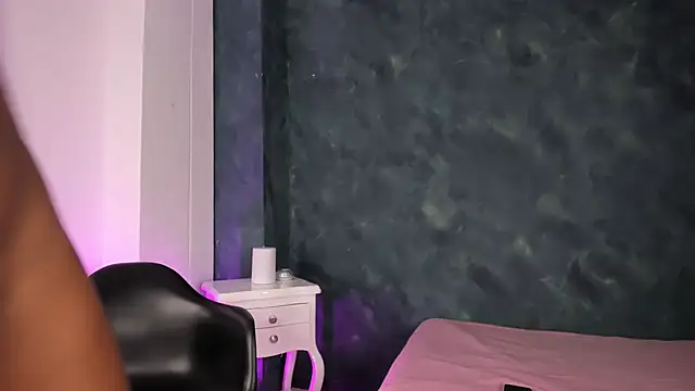 Beautyebony  online show from May 14, 1:08 pm