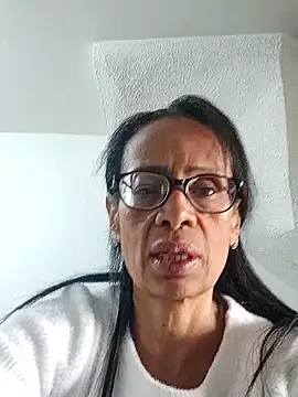 Africa sexy online show from June 15, 8:30 pm