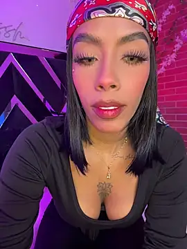 Snapshot of FiorellaBossh_ chatting on May 31, 7:36 pm FiorellaBossh online show from May 31, 7:36 pm