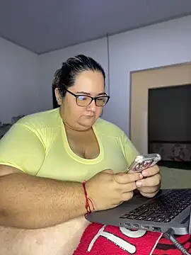 marianacooper1234 online show from May 14, 2:25 pm