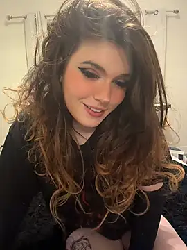 Snapshot of cutypiefull chatting on June 19, 2:06 am cutypiefull online show from June 19, 2:06 am