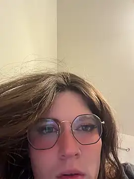 Snapshot of cutypiefull chatting on June 11, 3:03 am cutypiefull online show from June 11, 3:03 am