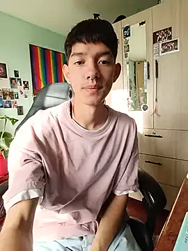 sexy-noah111 online show from May 12, 9:54 pm