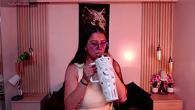 Snapshot of Sofysoul chatting on July 6, 8:11 pm Sofysoul online show from July 6, 8:11 pm